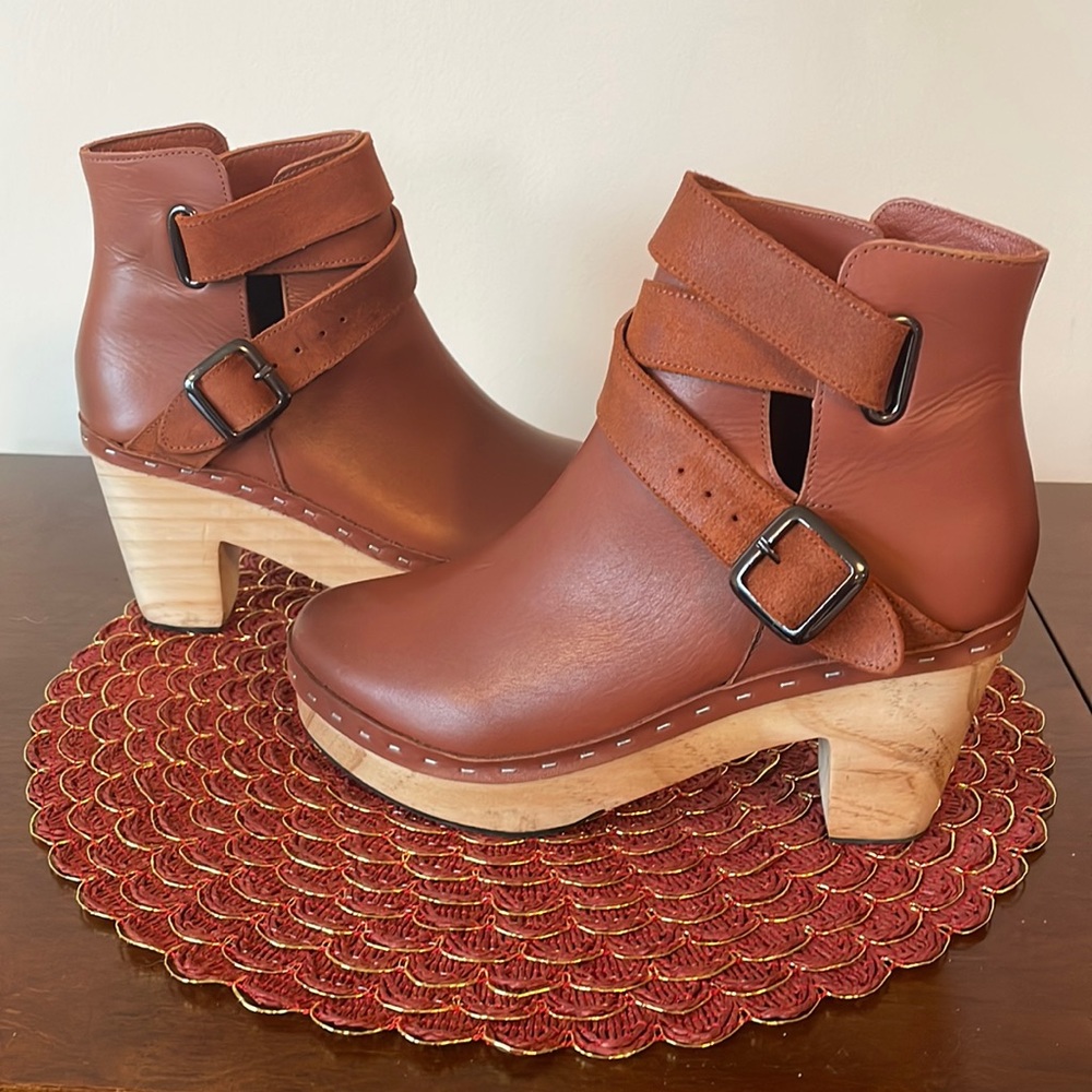 Free People Leather and Wood Clog Booties Sz 38